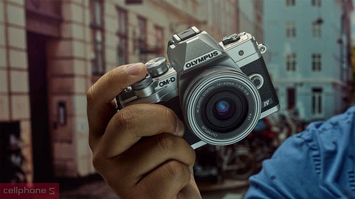 Thiết kế máy ảnh OM SYSTEM OM-D E-M10 Mark IV