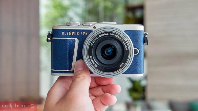 Có nên mua máy ảnh Olympus chính hãng không