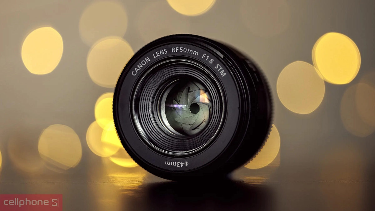 Lens Canon RF50mm f/1.8 STM