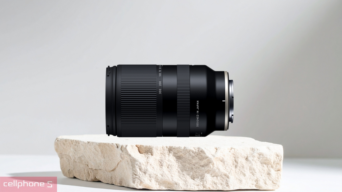 Bộ phụ kiện đi kèm Lens Tamron 18-300mm F3.5-6.3 for Sony E