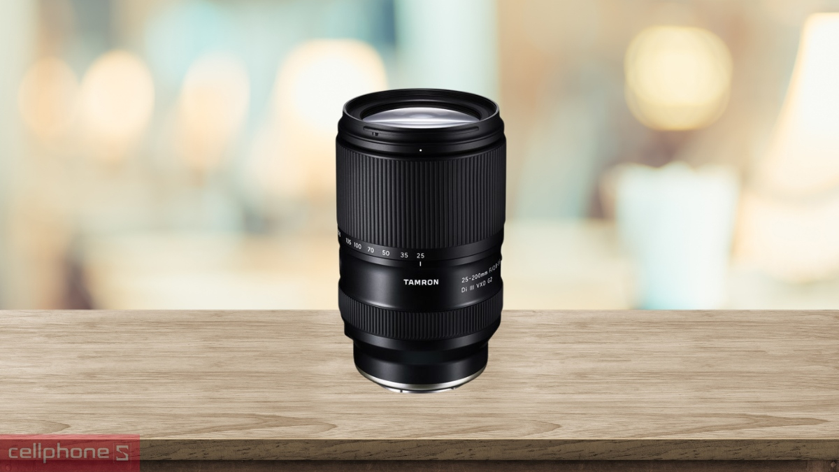 Khả năng zoom ấn tượng của lens Tamron 25-200mm F2.8-5.6 for Sony E