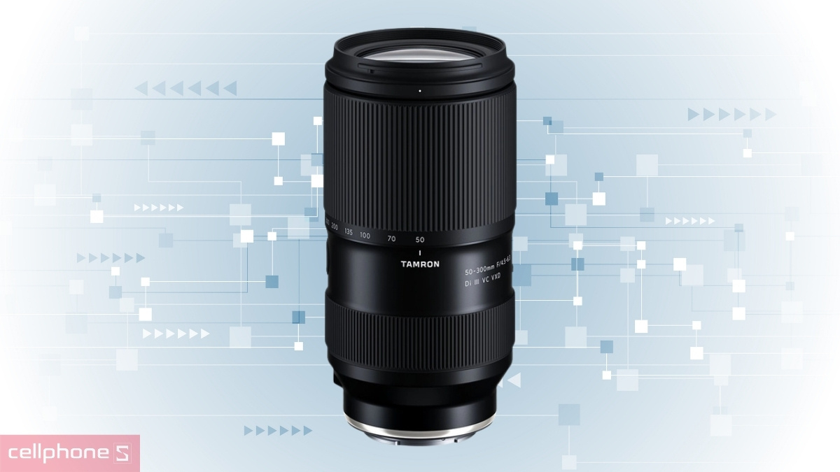 Thiết kế nhỏ gọn của Lens Tamron 50-300mm F4.5-6.3 for Sony E