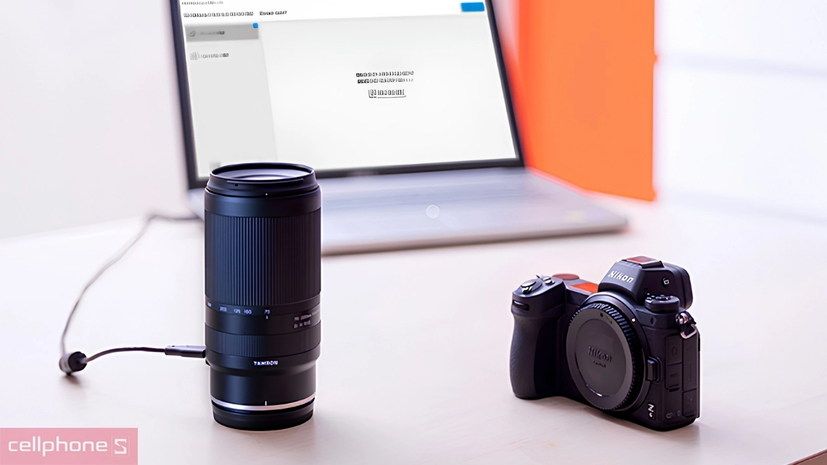 Hệ thống thấu kính LD trên Lens Tamron 70-300mm F4.5-6.3 for Sony E
