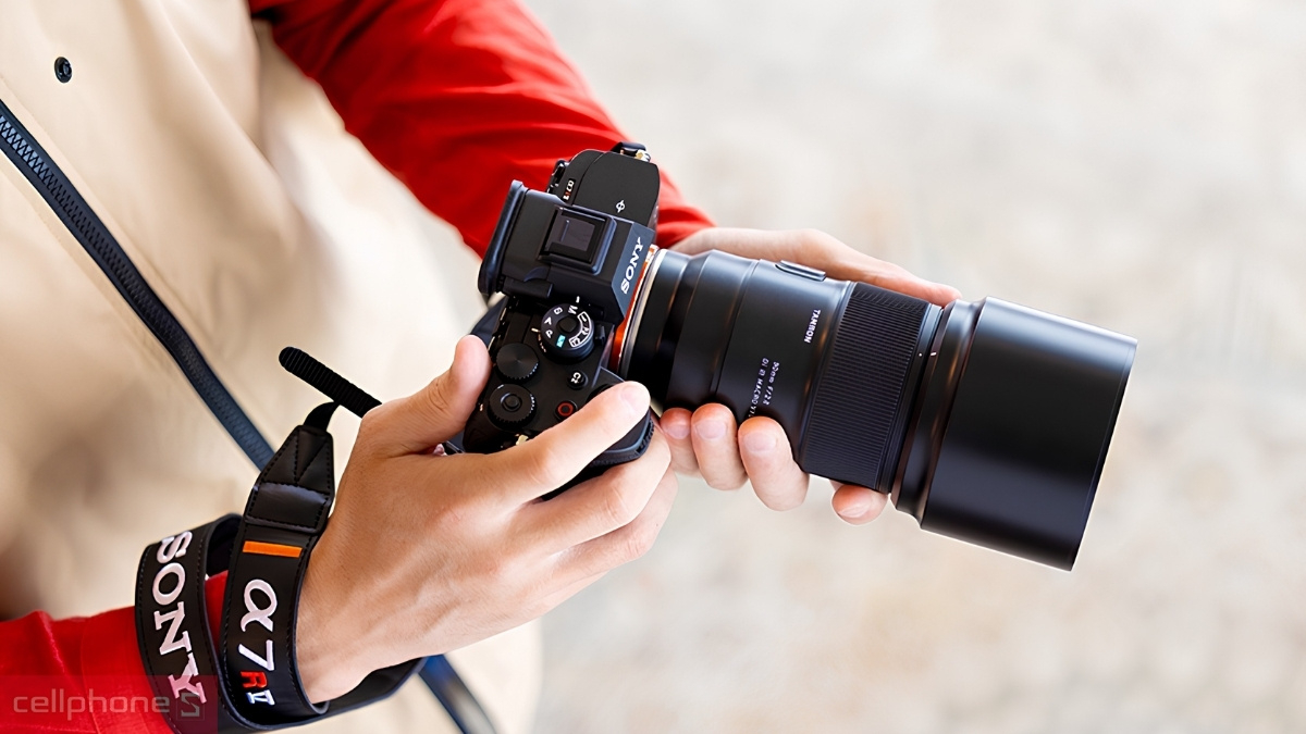 Tiêu cự 90mm nổi bật của Lens Tamron 90mm F2.8 Macro For Sony E