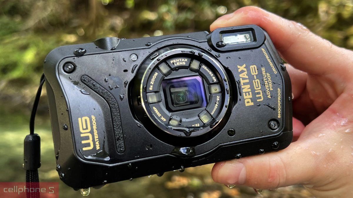 Dòng máy Ricoh nào chuyên chụp dưới nước