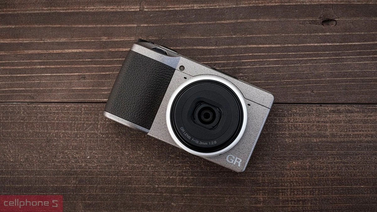 Cảm biến chất lượng cao của máy ảnh Ricoh GR III Diary Edition