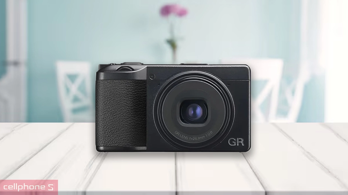 Chất lượng chụp ảnh sắc nét của máy ảnh Ricoh GR IIIx