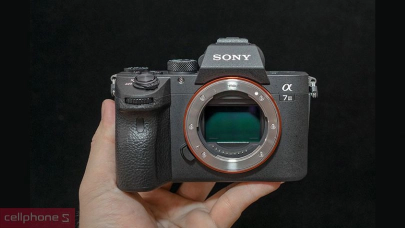 Ống kính máy ảnh Sony Alpha A7 Mark III