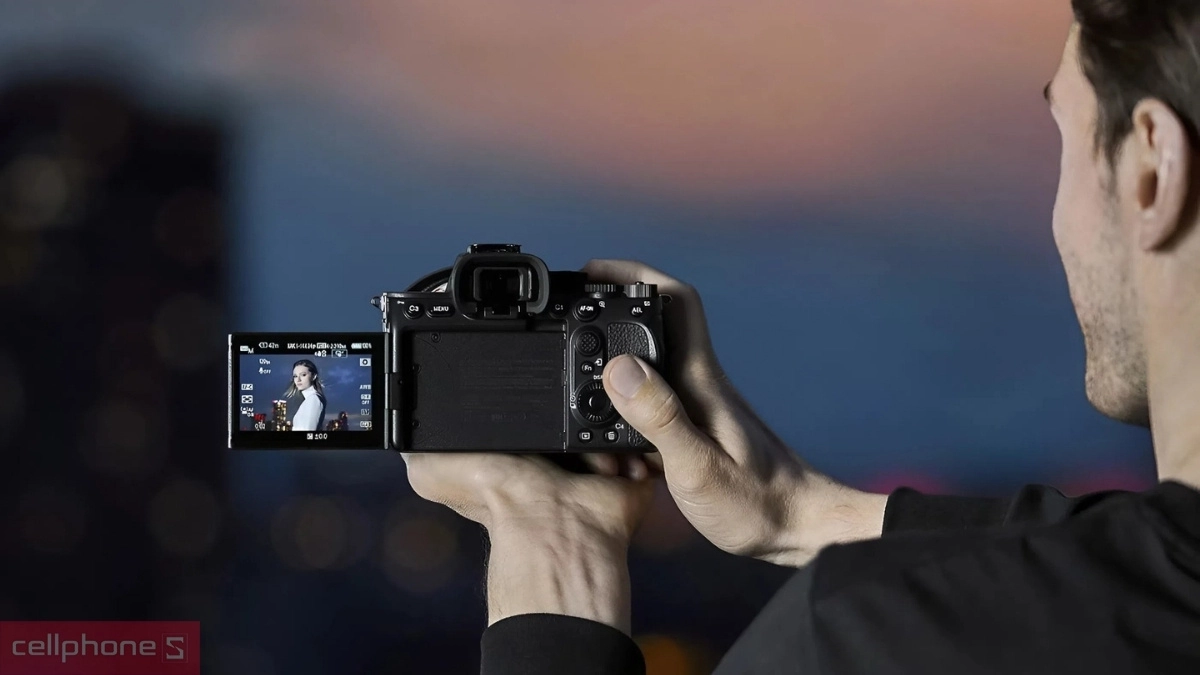 Thiết kế máy ảnh Sony Alpha A7S III