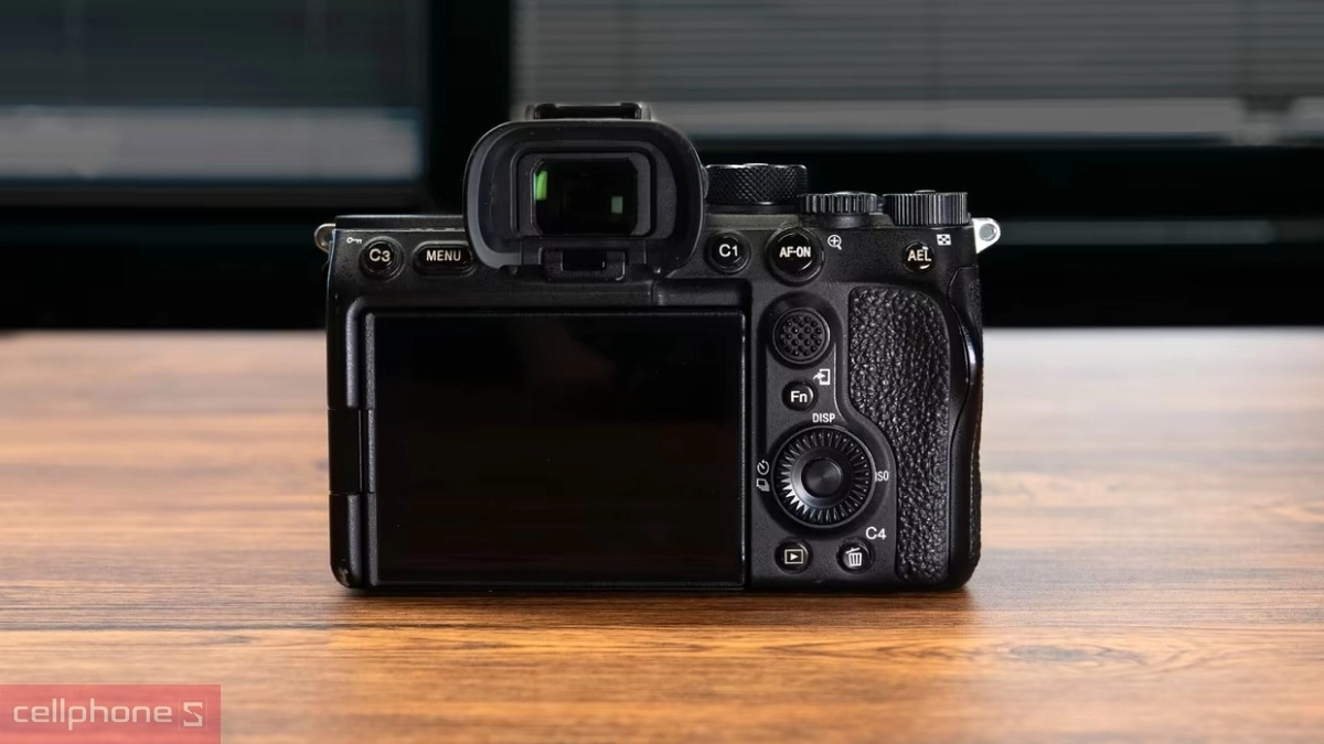 Micro và khả năng thu âm của máy ảnh Sony Alpha A7S III