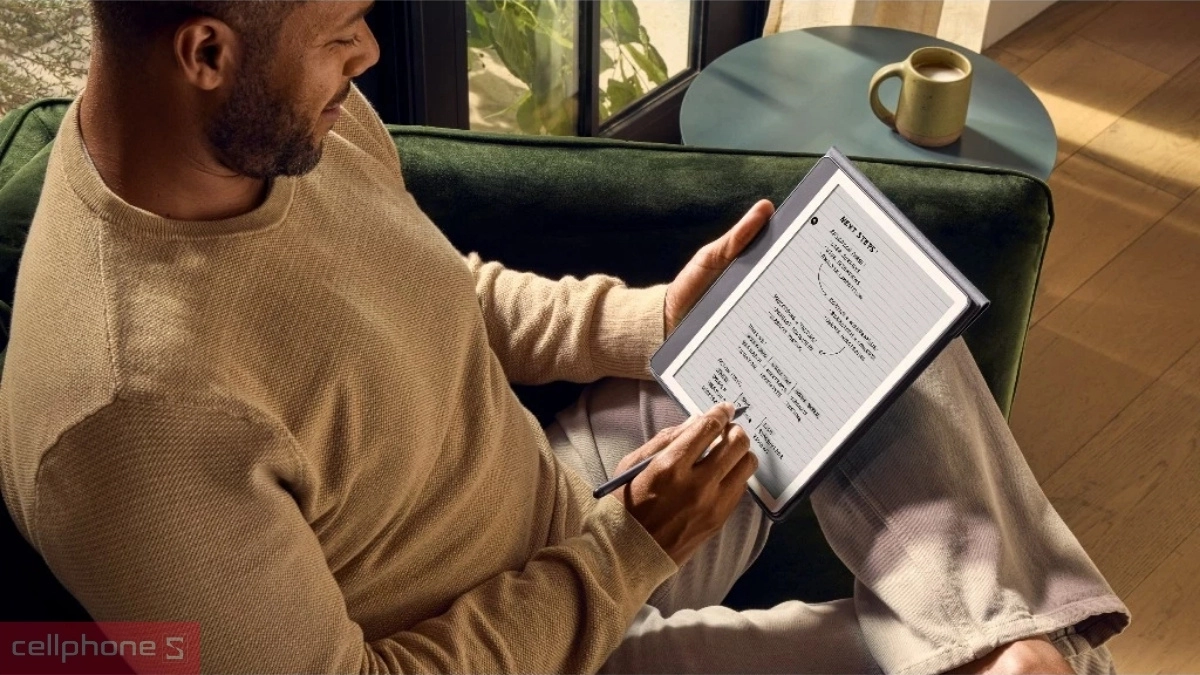 Máy đọc sách Kindle Scribe 2024 cho phép viết vẽ linh hoạt với bút Premium