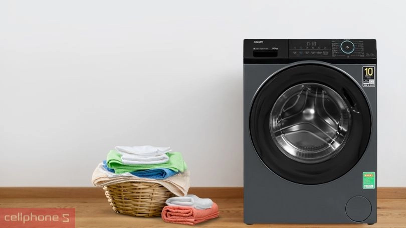 Dung tích chứa, thiết kế lồng giặt của máy giặt Aqua Inverter 9.5kg AQD-A952J.BK