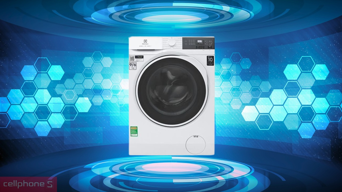 Nhiều chương trình, tiện ích thông minh