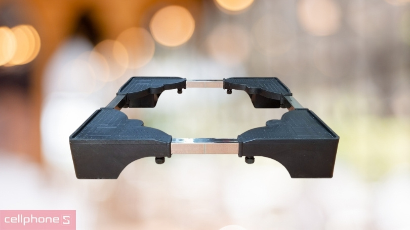 Ngăn máy giặt tiếp xúc quá sát với sàn nhà