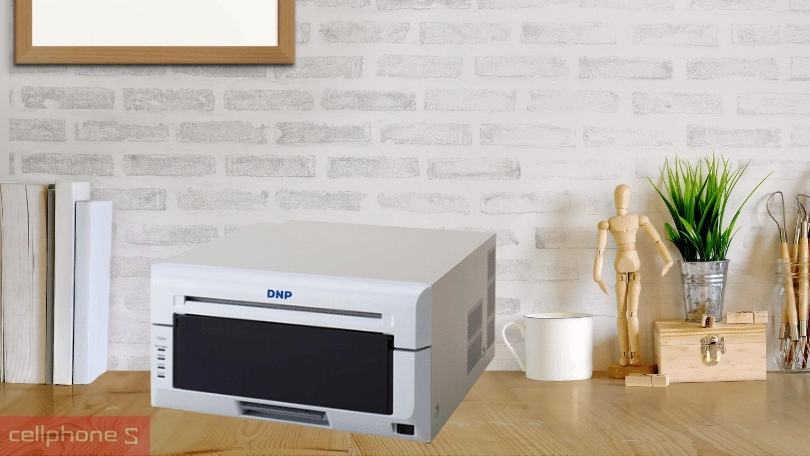 Thiết kế máy in ảnh DNP DS820