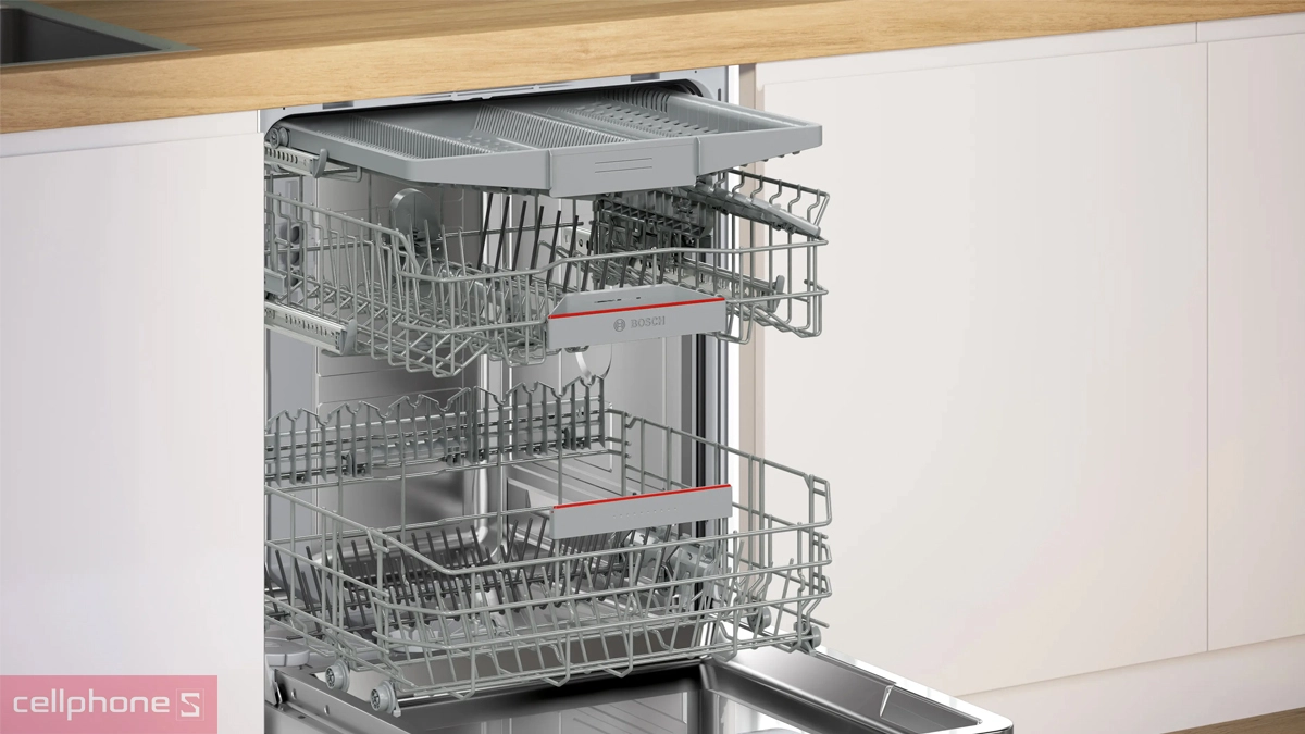 Không gian rửa lớn của Máy rửa bát âm tủ Bosch 14 bộ Series 4 (SMV4HCX19E)