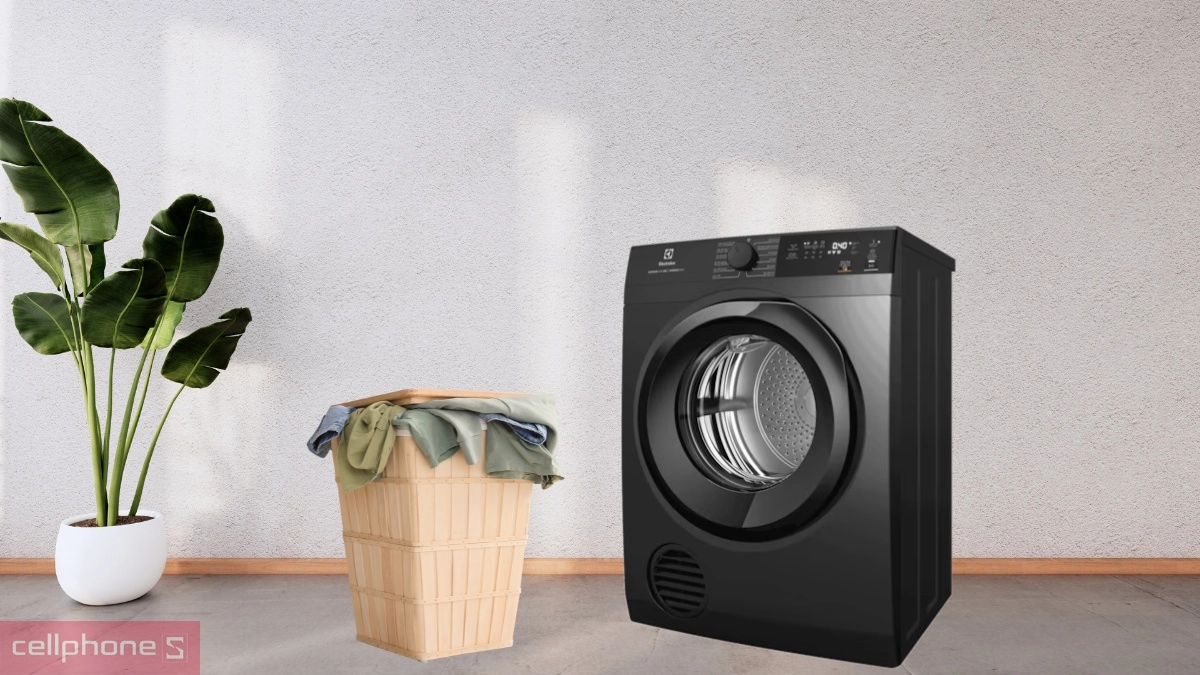 Quần áo khô đều chỉ trong nửa giờ