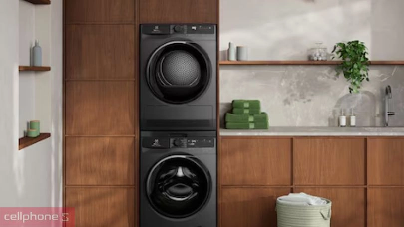 Máy sấy bơm nhiệt Electrolux 8 Kg EDH803J5SC