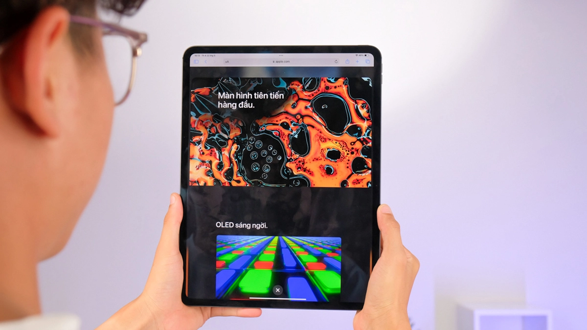 iPad màn hình 13 inch mang lại không gian hiển thị lớn cho công việc sáng tạo