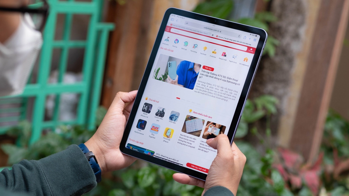 iPad 256GB đáp ứng tốt nhu cầu lưu trữ cho học tập và làm việc