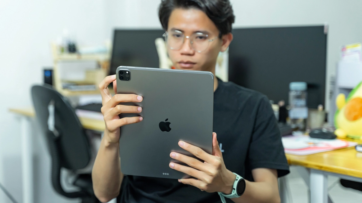 iPad 1TB dành cho người dùng cần không gian lưu trữ lớn phục vụ công việc 