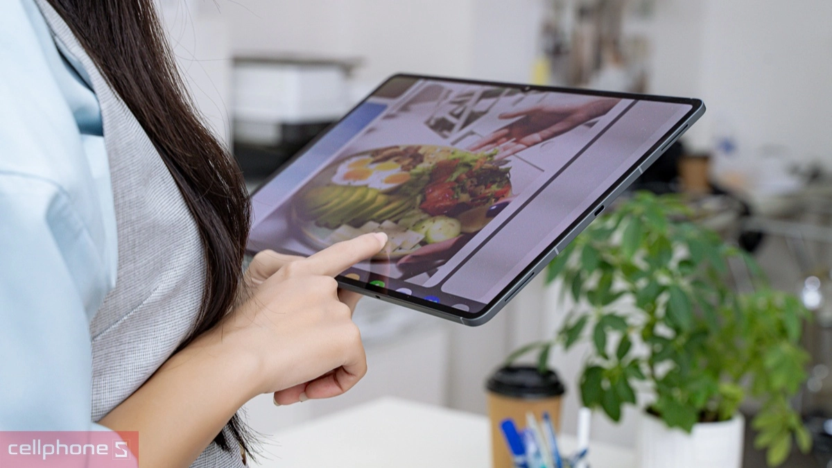 Samsung Galaxy Tab S11 Ultra nổi bật với màn hình 14.6 inch và thân máy siêu mỏng