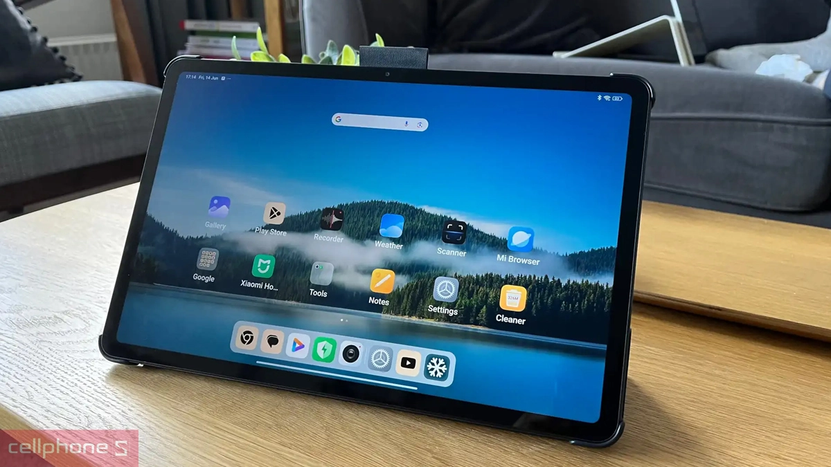 Xiaomi POCO Pad với thiết kế hiện đại, màn hình lớn và hiệu năng ổn định