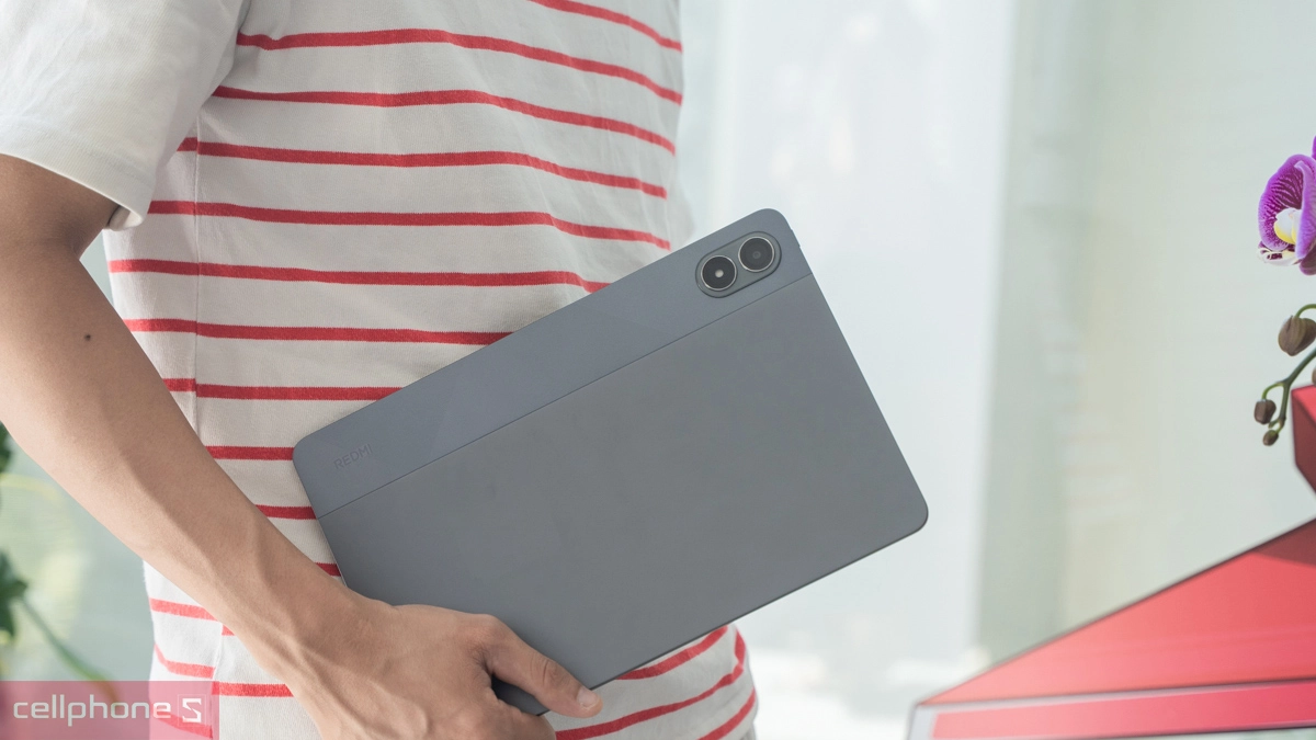 Xiaomi Redmi Pad Pro sở hữu màn hình lớn phục vụ học tập và công việc