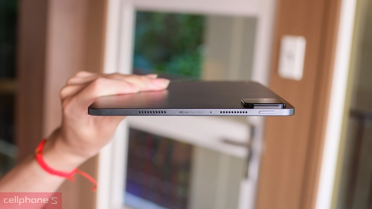 Mi Pad 8 sở hữu thiết kế nguyên khối kim loại