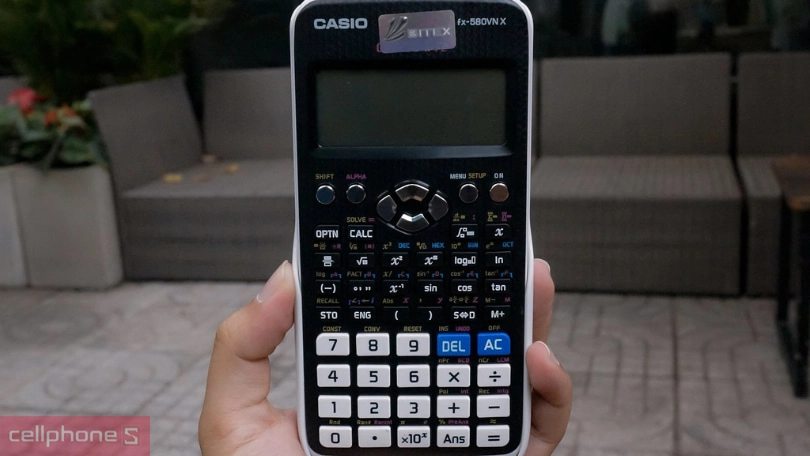 Máy tính khoa học có khả năng xử lý nhiều phép tính phực tạp