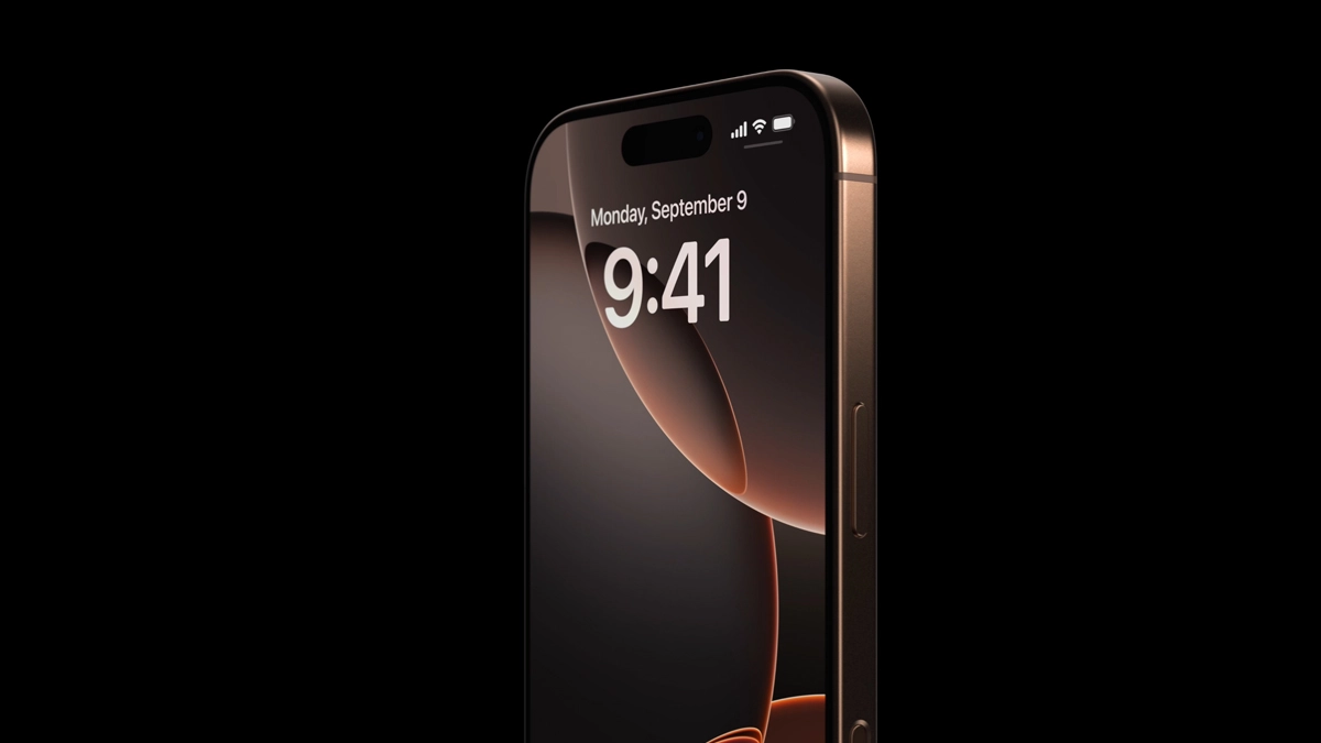 Màn hình iPhone 16 Pro Max Dynamic Island hiển thị rõ nét