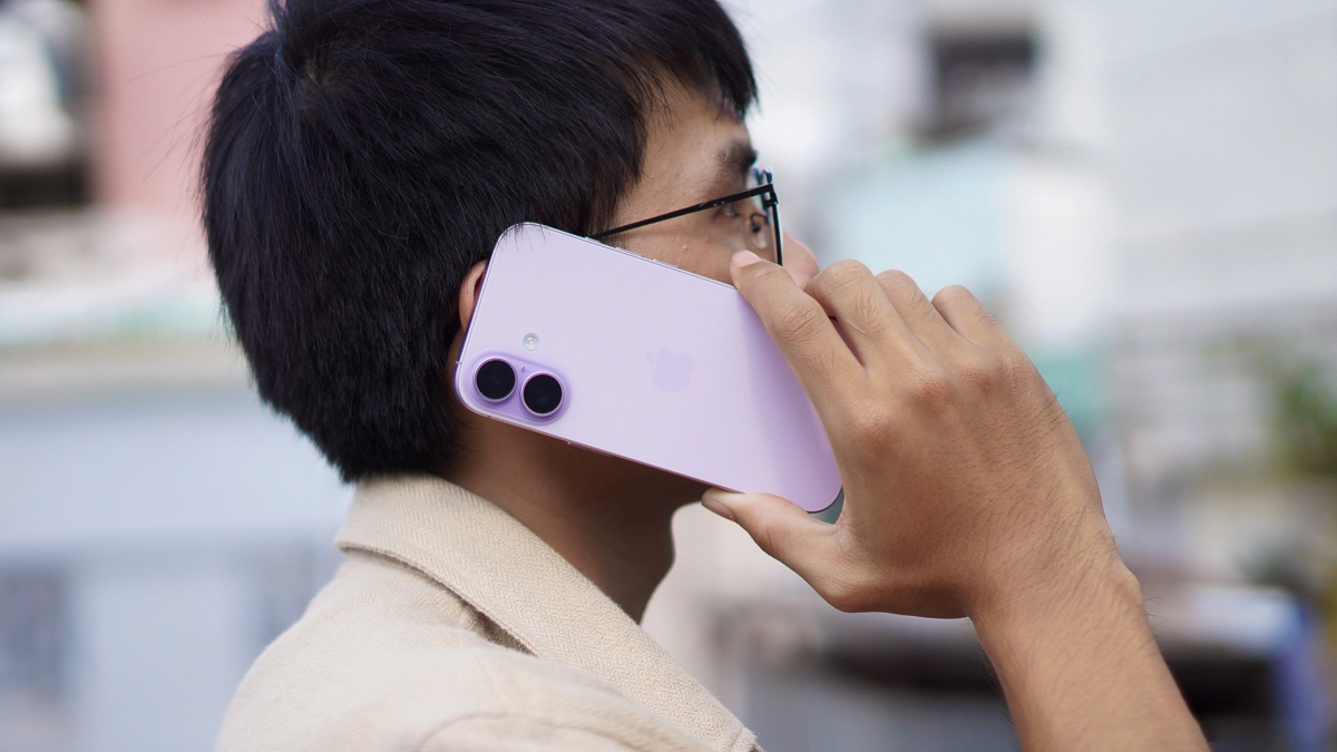 Cảm giác cầm nắm iPhone 17