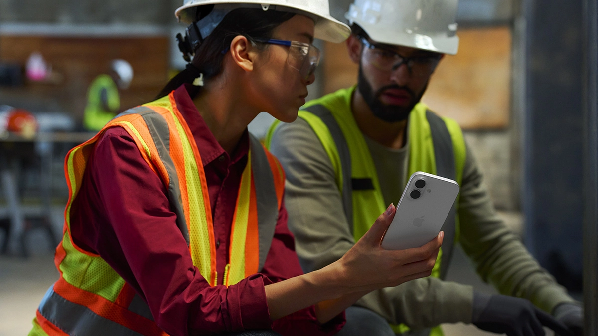 Pin trên iPhone 2025