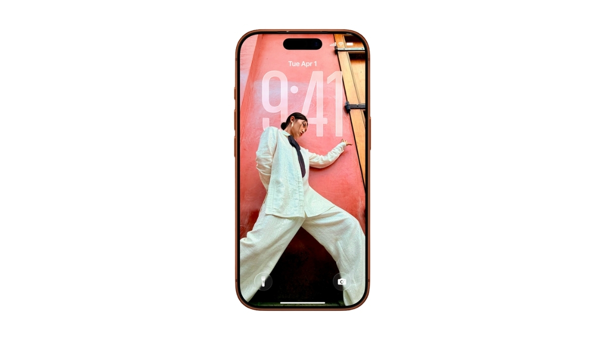 iPhone 17 Pro chạy hệ điều hành iOS 26