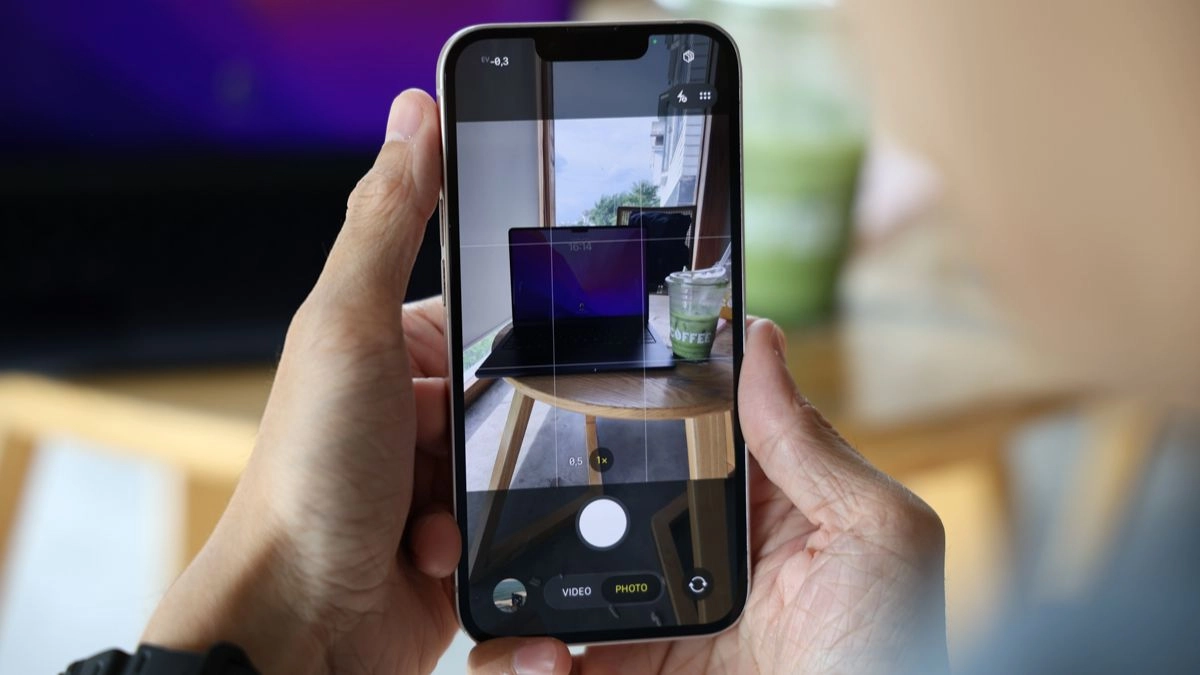 Camera điện thoại iPhone 13