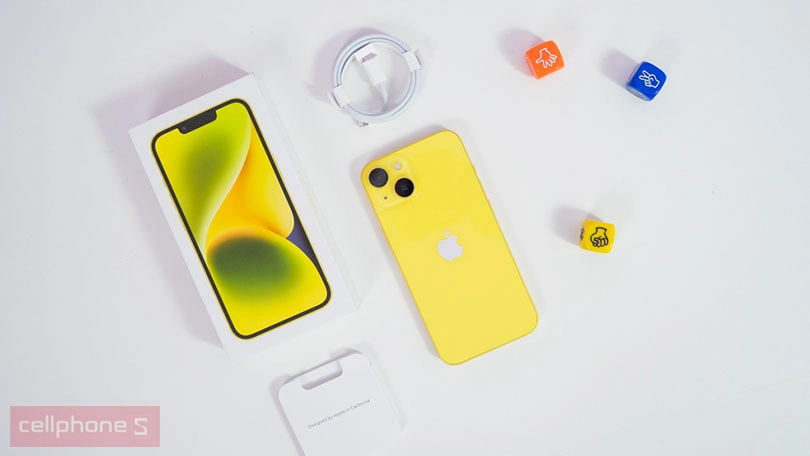 Mở hộp iPhone 14 màu vàng