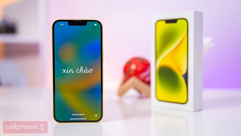 Thiết kế iPhone 14 vàng