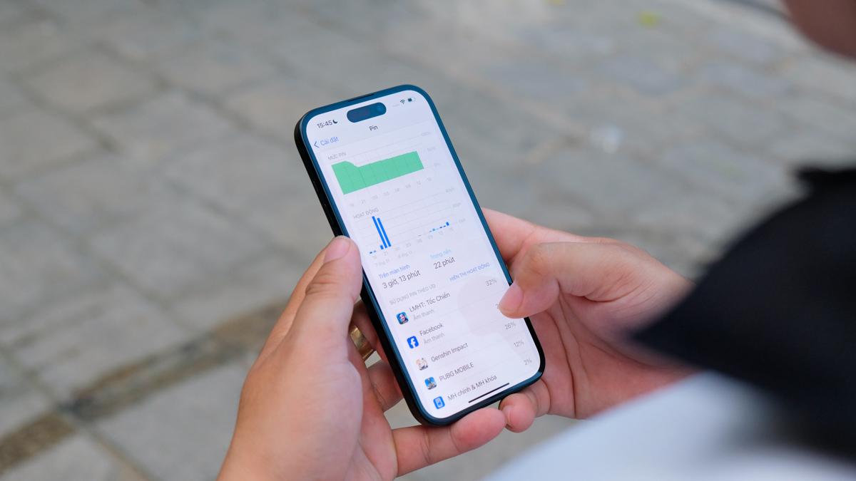 Dung lượng pin iPhone 15 thường