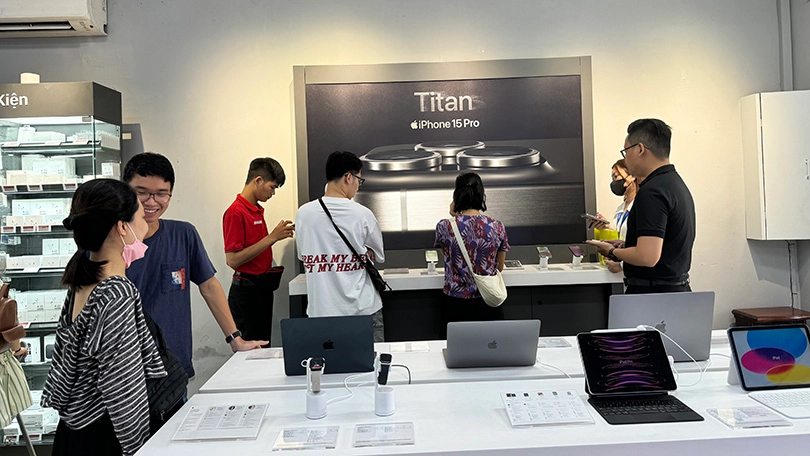 Trải nghiệm ngay sản phẩm iPhone 15