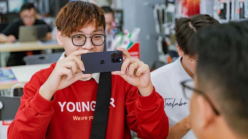 Màn hình iPhone 15 Pro 1TB