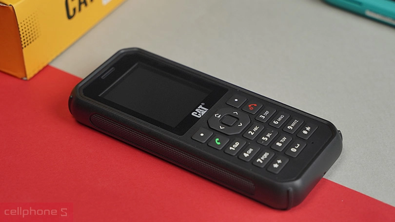 Thiết kế hầm hố nhỏ gọn, đèn pin siêu sáng