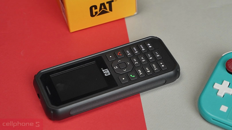 Hỗ trợ 2 sim, hỗ trợ khe cắm thẻ nhớ tiện lợi