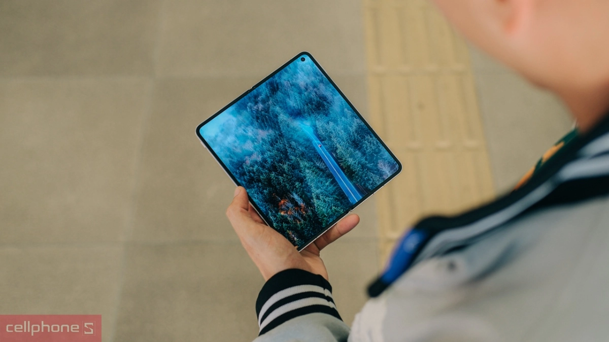 Tình trạng OPPO Find N5 cũ trầy xước