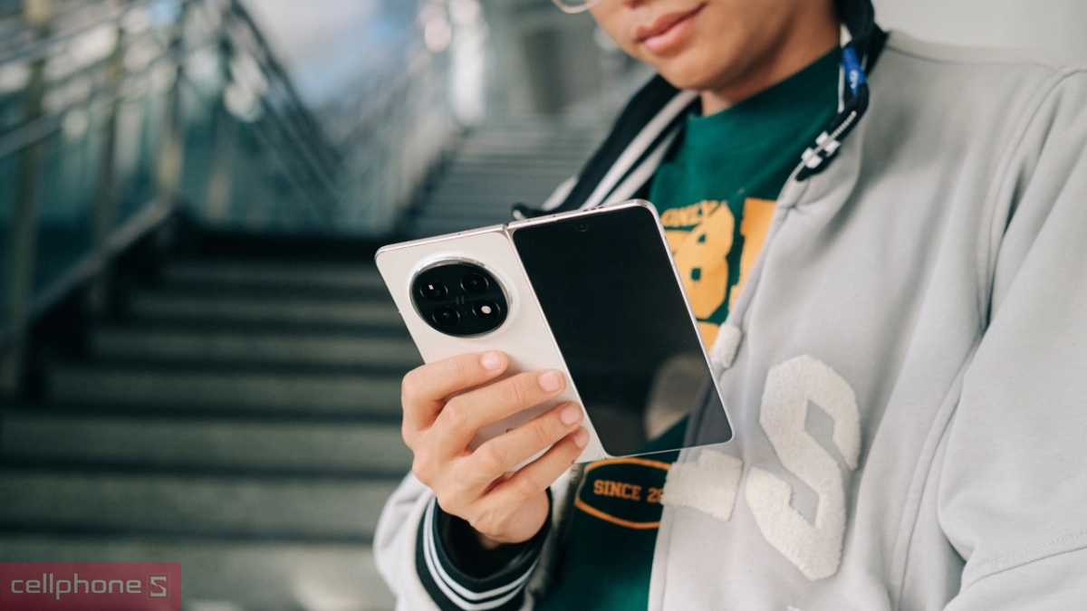 Trải nghiệm sử dụng OPPO Find N5 Fold mượt mà. Độ bền và ổn định của OPPO Find N5 đã kích hoạt