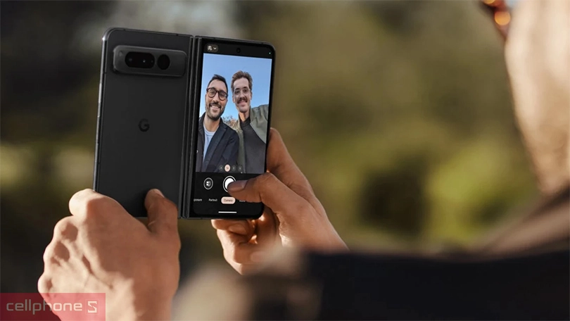 Google Pixel Fold - Cấu hình mạnh mẽ, thiết kế tối giản