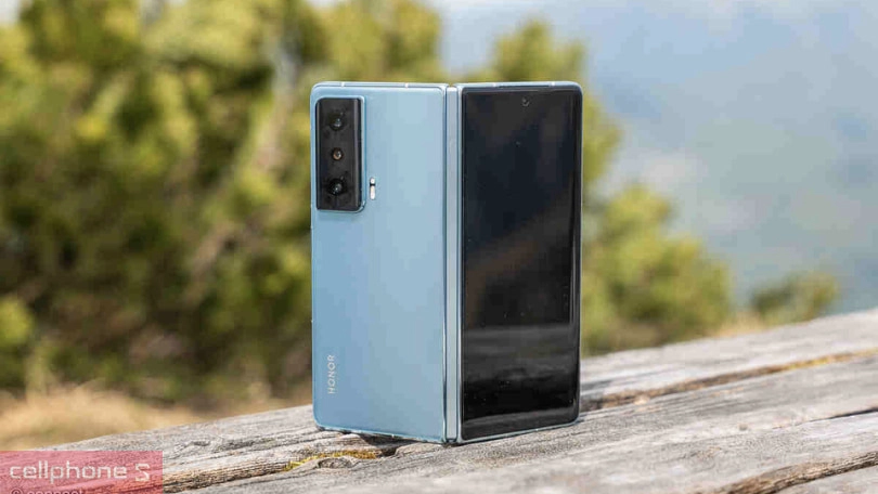 Màn hình gập độc đáo, trải nghiệm lướt mượt trượt êm