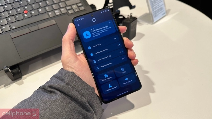 Lenovo ThinkPhone – Smartphone bền bỉ cho dân văn phòng