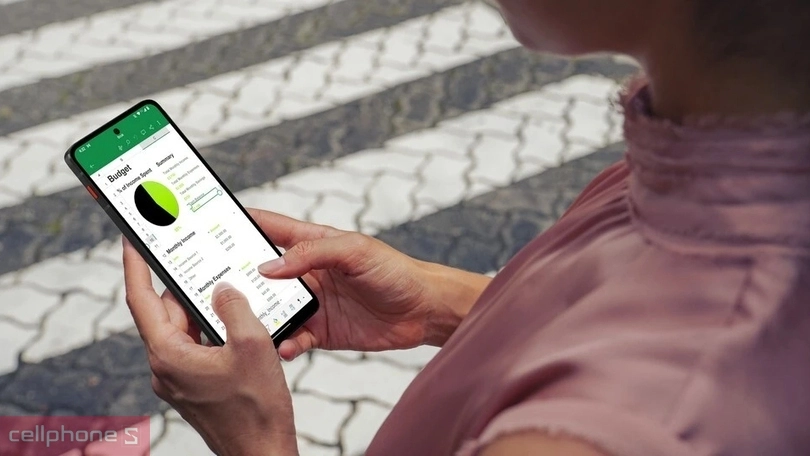 Lenovo ThinkPhone – Smartphone bền bỉ cho dân văn phòng