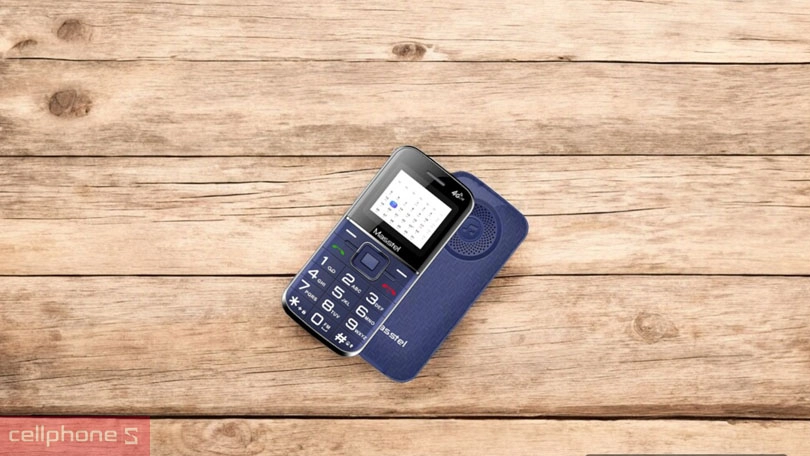 Giá bán của điện thoại Masstel Fami 12S 4G là bao nhiêu?