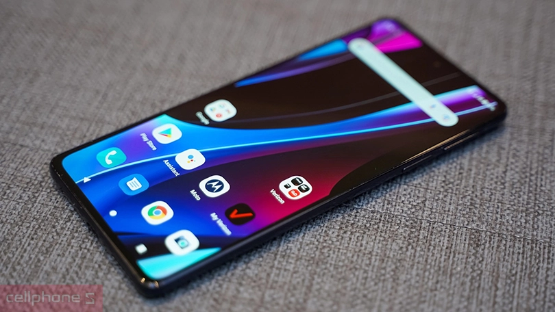 Đánh giá điện thoại Motorola Edge 30 Pro